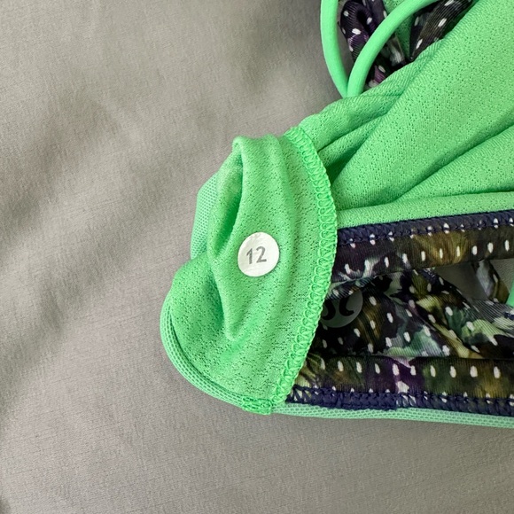 Lululemon Free To Be (Wild) sports bra, size 12. - Picture 4 of 4